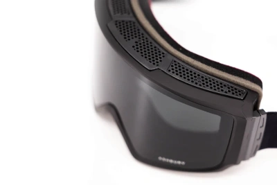 Горнолыжные очки со сменной линзой ASHBURY ARROW Black Triangle (DARK SMOKE LENS/YELLOW SPARE) от магазина Адреналин